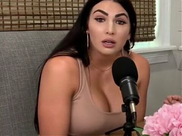 Jessie McKay aka Billie Kay
