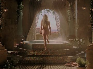 GOT – Emilia Clarke, Rose Leslie, Oona Chaplin Sex Scene, No Music