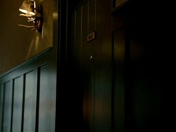 Christina Hendricks - Tin Star