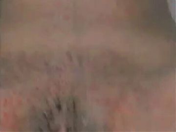 G.f ne nikala choot ka paani ungli kar k masturbation at home in secret bathroom 