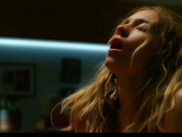 Sydney Sweeney – hot moaning. Sex. Tits.