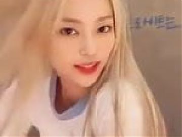Dont Resist Nutting So Hard To CLCs YeEun, Guys