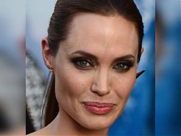 Angelina Jolie (Face) Jerk Off Challenge - With Moaning.