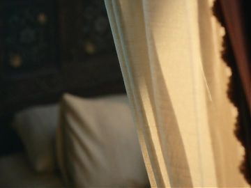 Katherine Langford - Cursed s1e09