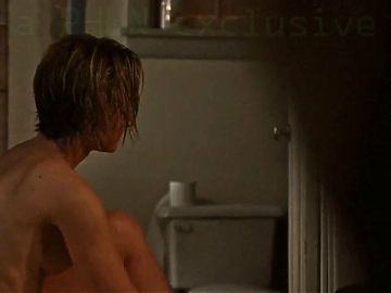 Allison Mack - Marilyn