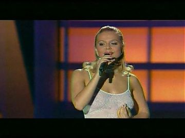 Gruppa Blestyaschie- Moskovskie Okna (Pesnya Goda 2003)