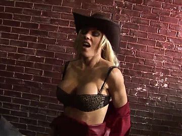 Cindu Behr and the two Lees are big boobs ready for group sex