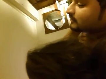 Paki Celebrity Scandal Leaked Sex Tape Who is she?