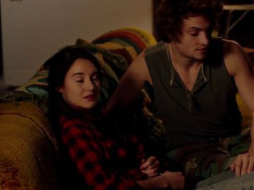 Shailene Woodley - White Bird in a Blizzard 03