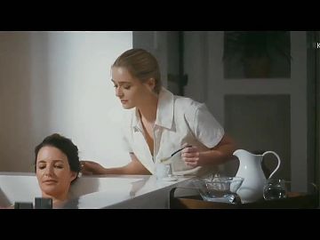 Kristin Davis and Greer Grammer 